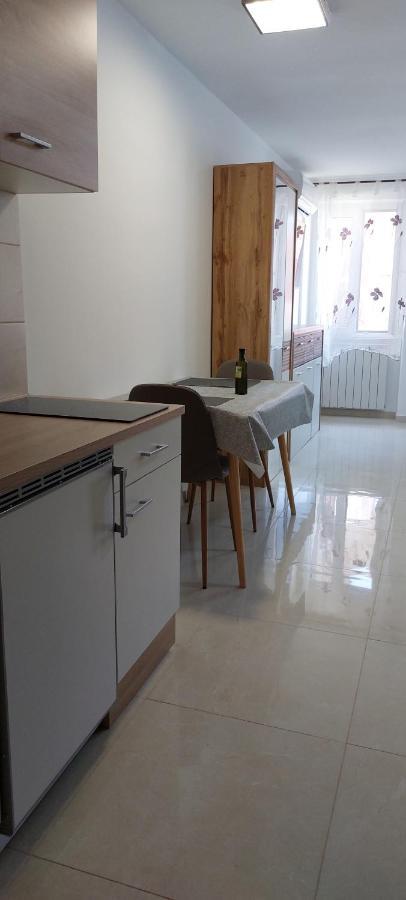 Apartmaji Jurcan Изола Екстериор снимка